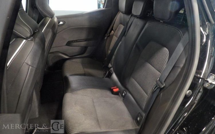 RENAULT CLIO IV NOIR GN-399-EL