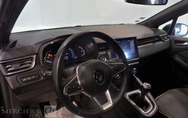 RENAULT CLIO IV NOIR GN-399-EL