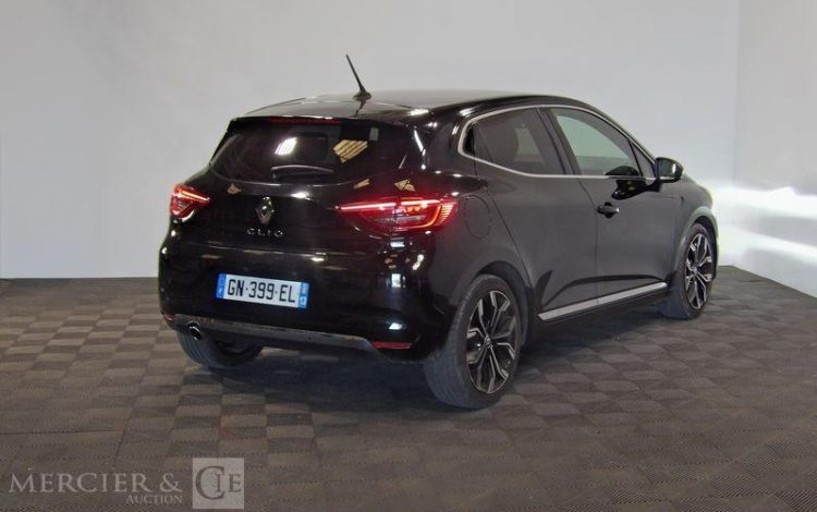 RENAULT CLIO IV NOIR GN-399-EL