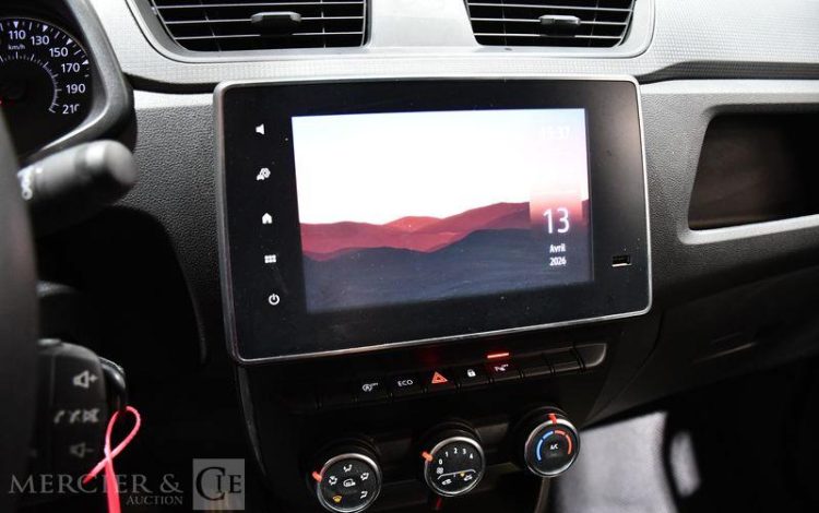 RENAULT EXPRESS FOURGON 1.3 TCE 100 CONFORT BLANC GN-963-ZZ