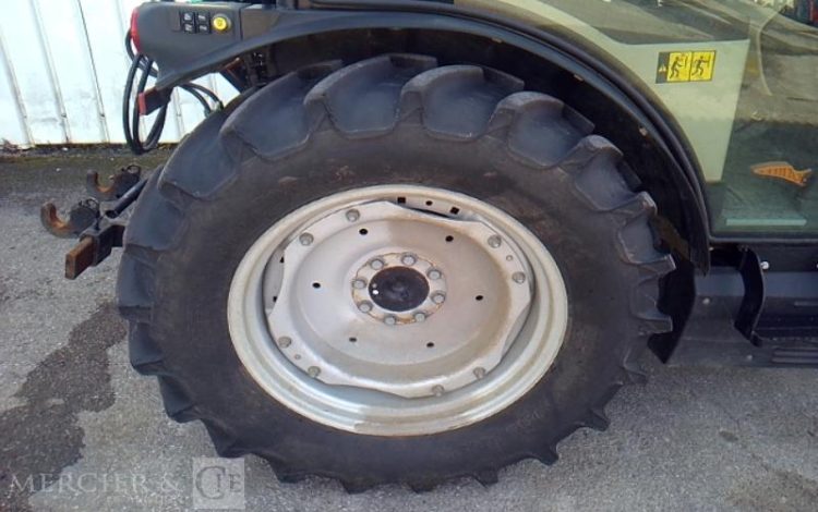 CASE TRACTEUR AGRICOLE QUANTUM 80V – 660H – ANNEE 2024  GZ-378-MF