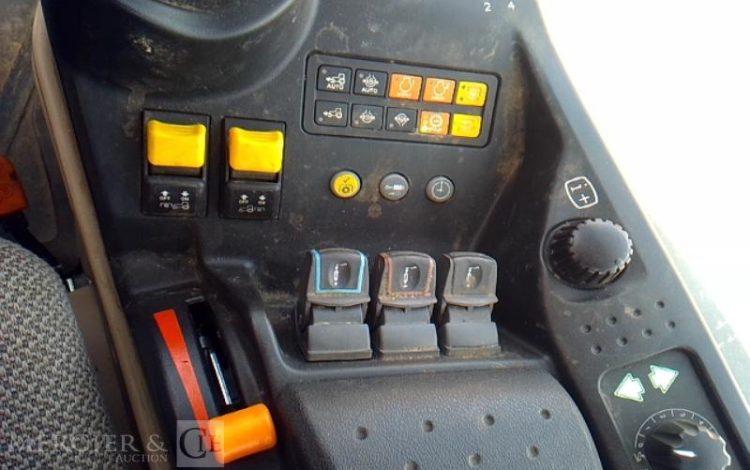 CASE TRACTEUR AGRICOLE QUANTUM 80V – 660H – ANNEE 2024  GZ-378-MF