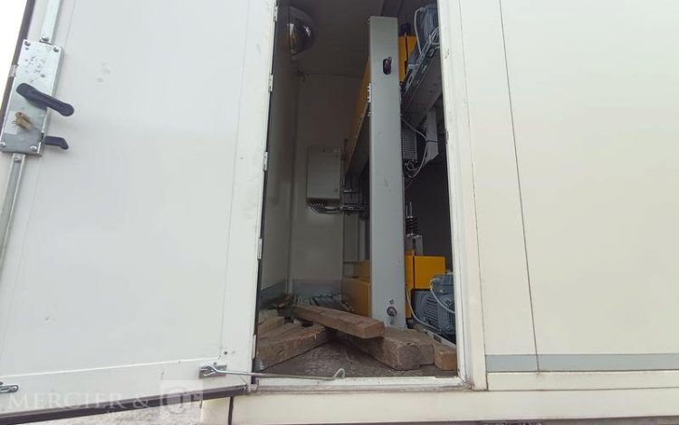 SEMI REMORQUE 2 ESSIEUX  QAHB069