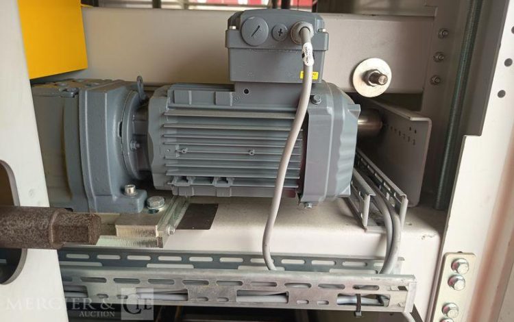 SEMI REMORQUE 2 ESSIEUX  QAHB069