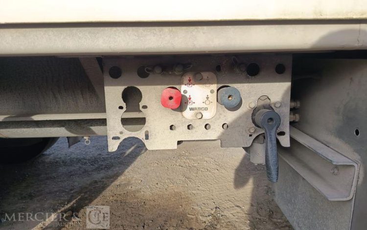 SEMI REMORQUE 2 ESSIEUX  QAHB069