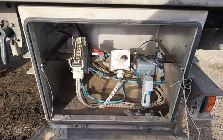 SEMI REMORQUE 2 ESSIEUX  QAHB069