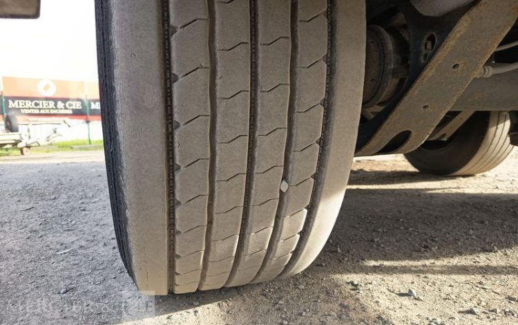 SEMI REMORQUE 2 ESSIEUX  QAHB069