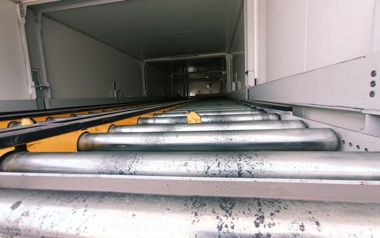 WEKA SEMI REMORQUE A RAIL COULISSANT DOUBLE ETAGE –  2 ESSIEUX – ANNEE 2018  QAHE603