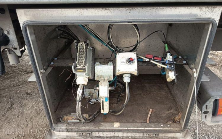 WEKA SEMI REMORQUE A RAIL COULISSANT DOUBLE ETAGE –  2 ESSIEUX – ANNEE 2018  QAHE603