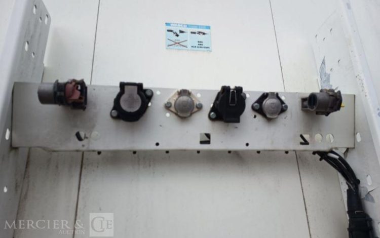 WEKA SEMI REMORQUE A RAIL COULISSANT DOUBLE ETAGE –  2 ESSIEUX – ANNEE 2018  QAHE603