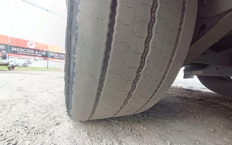 WEKA SEMI REMORQUE A RAIL COULISSANT DOUBLE ETAGE –  2 ESSIEUX – ANNEE 2018  QAHE603