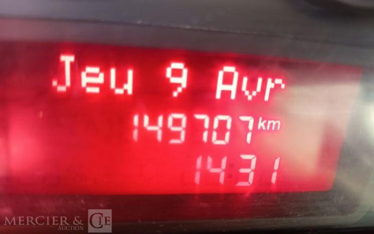 IVECO 35C13 BENNE SIMPLE CABINE COFFRE  EG-258-AW