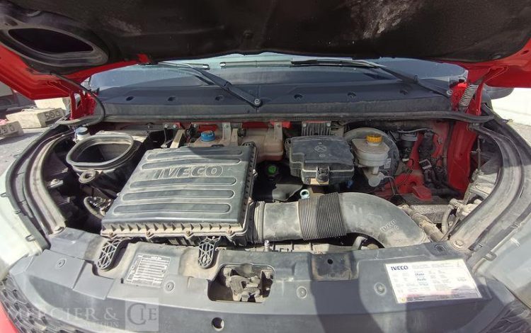 IVECO 35C13 BENNE SIMPLE CABINE COFFRE  EG-258-AW