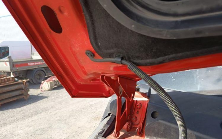 IVECO 35C13 BENNE SIMPLE CABINE COFFRE  EG-258-AW