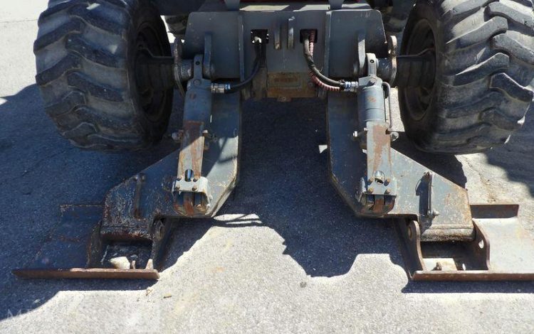 WACKER NEUSON PELLE SUR PNEUS 10T DIESEL – AN 2013  323