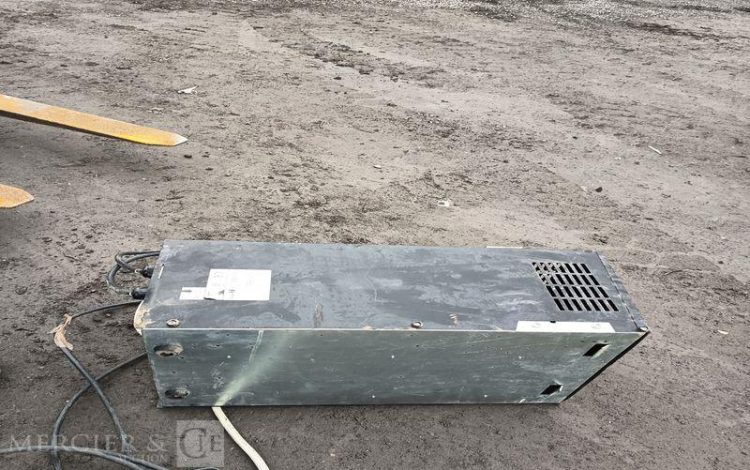 CATERPILLAR CHARIOT ELEVATEUR EP16CPNT FRONTAL ELECTRIQUE – 1,6 TONNES – 8202 H – ANNEE 2015  931