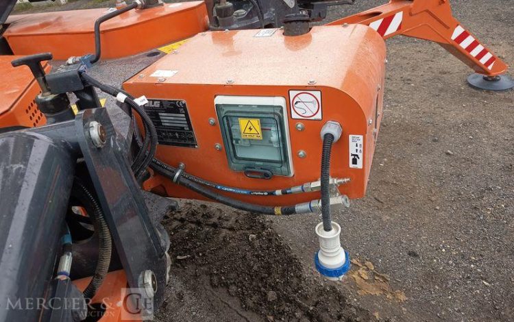 JLG NACELLE ARAIGNEE X26JP A CHENILLES  – 25,6 M – DIESEL – 417 HEURES  – ANNEE 2023  3654