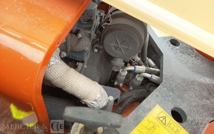 JLG NACELLE ARAIGNEE X26JP A CHENILLES  – 25,6 M – DIESEL – 417 HEURES  – ANNEE 2023  3654
