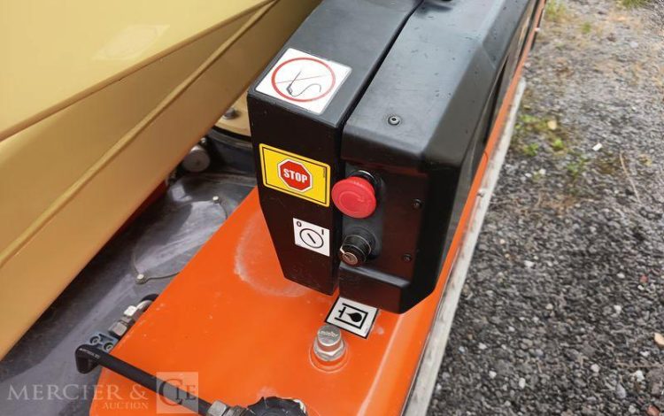 JLG NACELLE ARAIGNEE X26JP A CHENILLES  – 25,6 M – DIESEL – 417 HEURES  – ANNEE 2023  3654