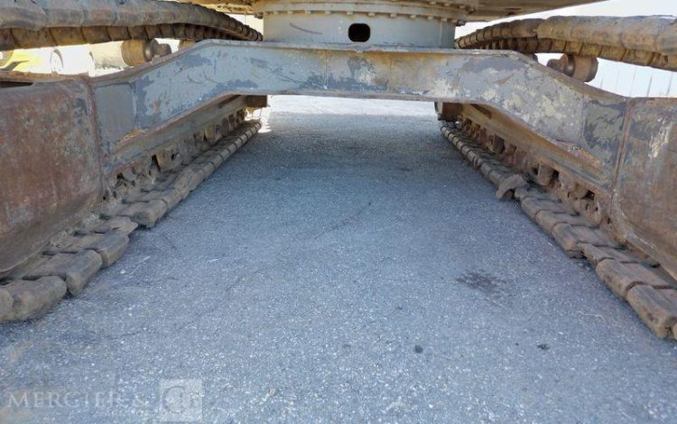 CASE PELLE SUR CHENILLES 13T CX 130 C AN 2014 –  162698