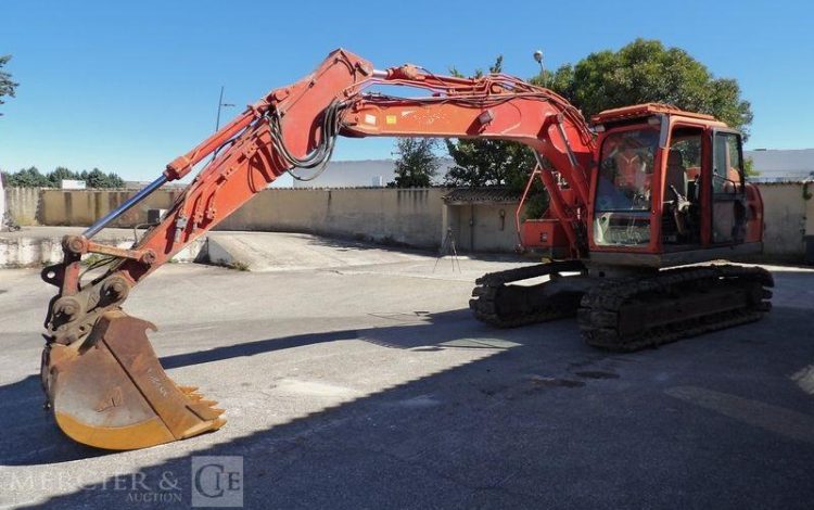 CASE PELLE SUR CHENILLES 13T CX 130 C AN 2014 –  162698