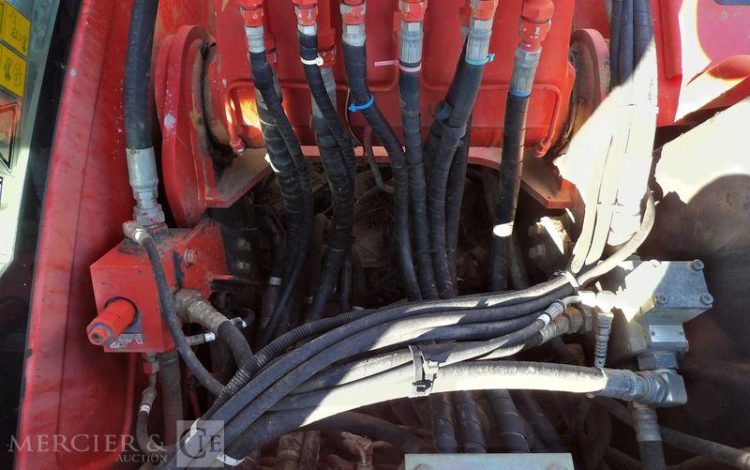 CASE PELLE SUR CHENILLES 13T CX 130 C AN 2014 –  162698