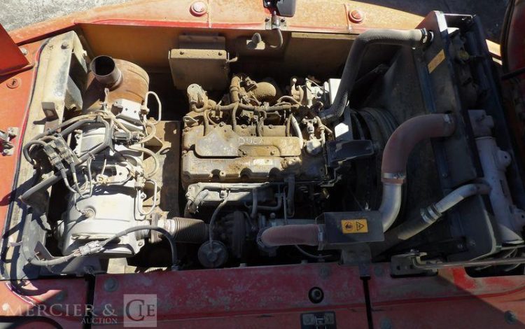 CASE PELLE SUR CHENILLES 13T CX 130 C AN 2014 –  162698