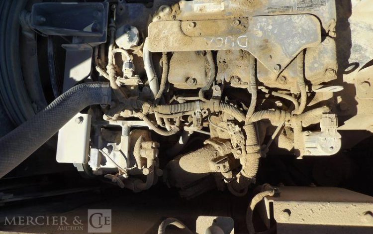 CASE PELLE SUR CHENILLES 13T CX 130 C AN 2014 –  162698