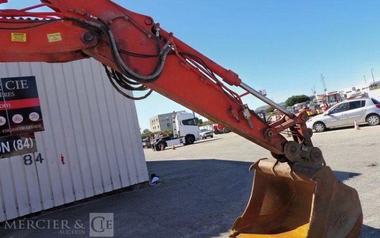 CASE PELLE SUR CHENILLES 13T CX 130 C AN 2014 –  162698