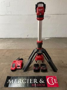 MILWAUKEE M12 SAL  MIL010001