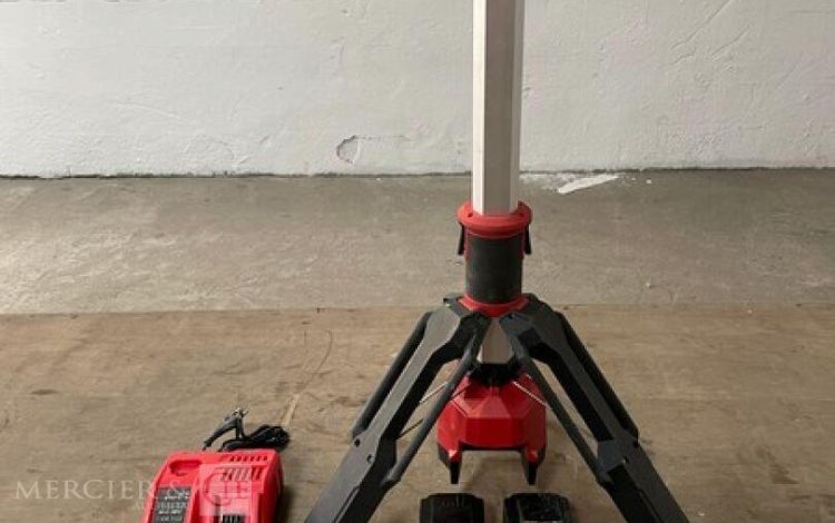 MILWAUKEE M12 SAL  MIL010001
