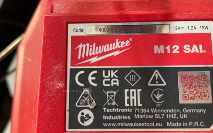 MILWAUKEE M12 SAL  MIL010001