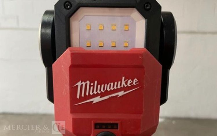 MILWAUKEE M12 SAL  MIL010001