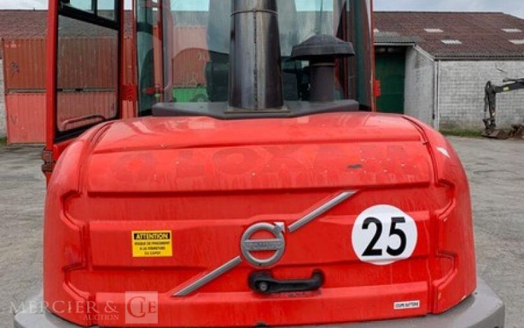VOLVO L30G  146684