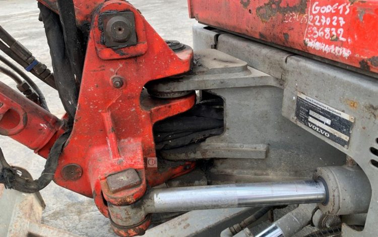 VOLVO ECR25D  227025