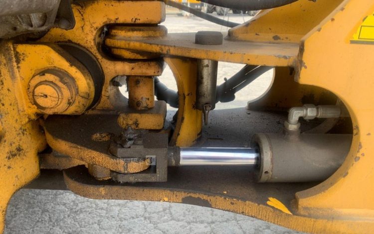 VOLVO L25F  H224G014