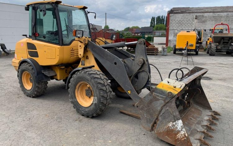VOLVO L25F  H224G014