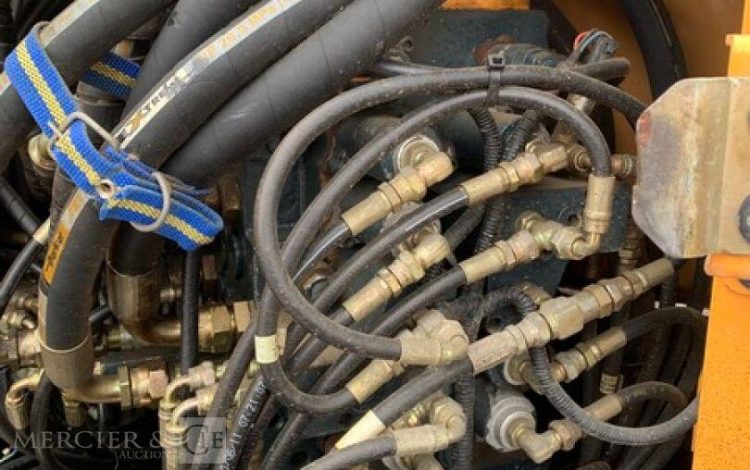 HYUNDAI ROBEX145LCR-9  LOC000541