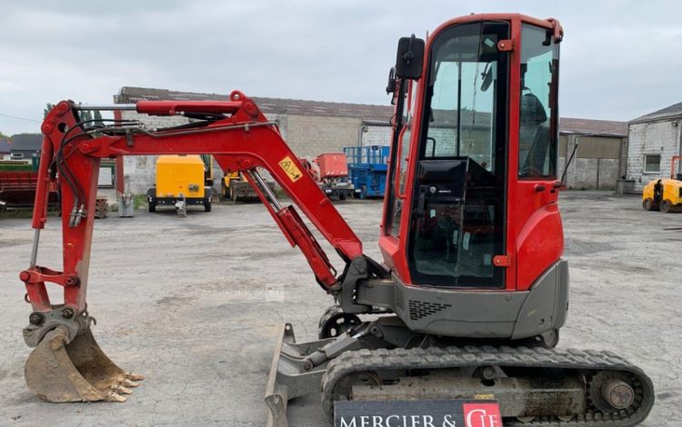 YANMAR VIO25-4  225608
