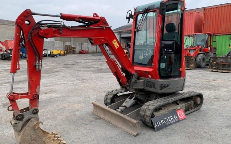 YANMAR VIO25-4  225608