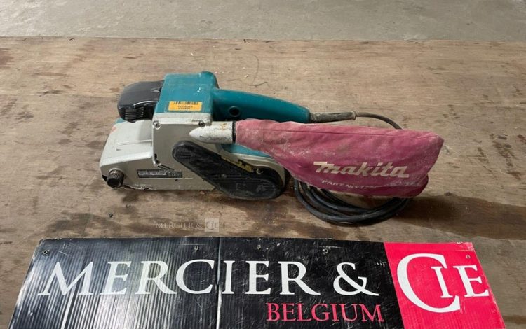 MAKITA 9404  PON010456
