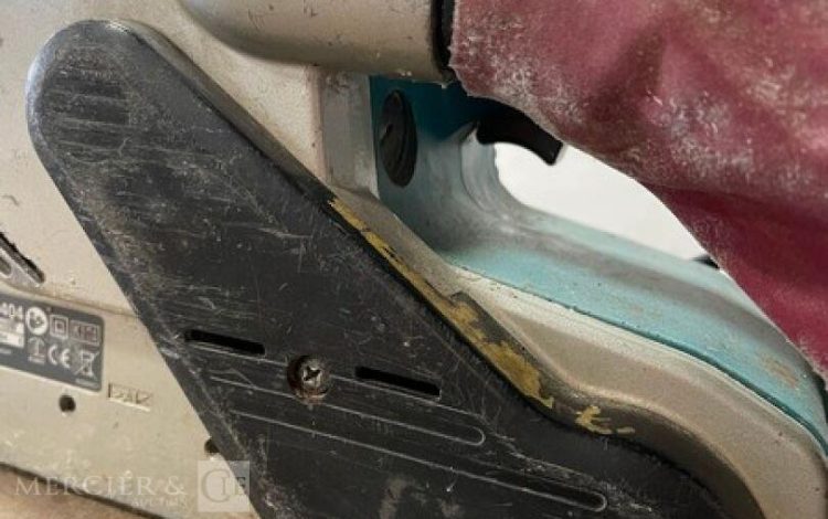 MAKITA 9404  PON010456