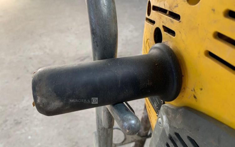 WACKER NEUSON BH65  PIQ011639