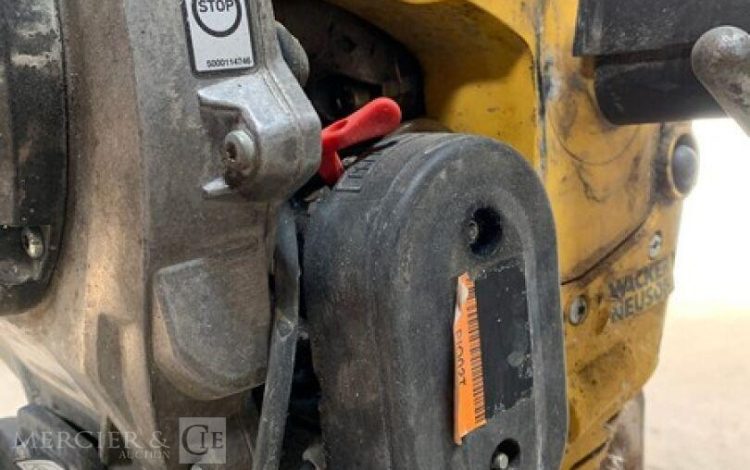 WACKER NEUSON BH65  PIQ011639