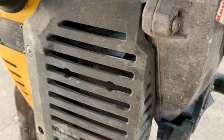 WACKER NEUSON BH65  PIQ011639