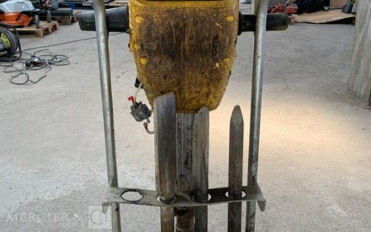WACKER NEUSON BH65  PIQ011362