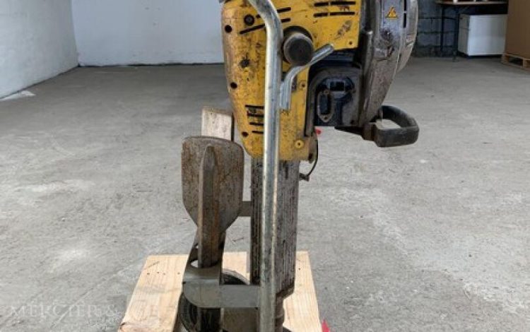 WACKER NEUSON BH65  PIQ011362