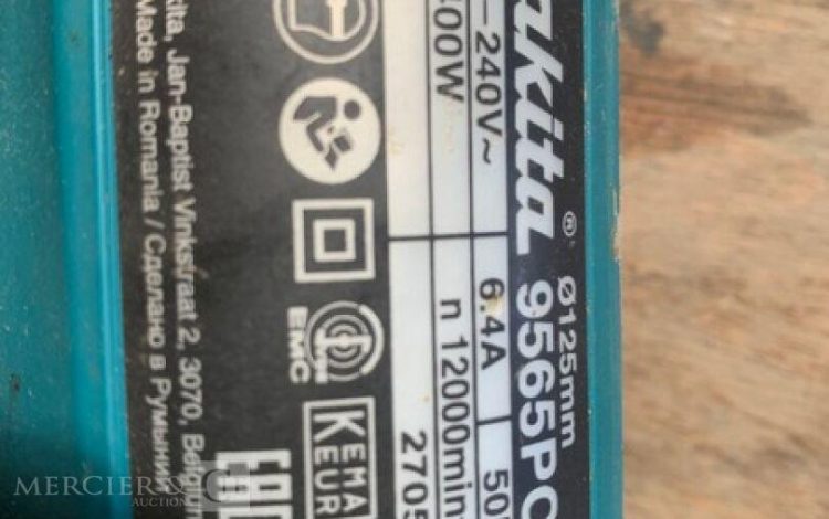 MAKITA 9565PCV  MEU010980