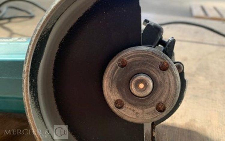 MAKITA 9565PCV  MEU010980