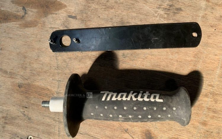 MAKITA 9565PCV  MEU010980